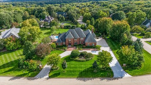 36W535 Hunters Gate Rd, St. Charles, IL, 60175-5129 | Card Image
