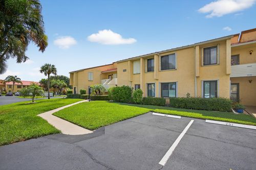 102-5335 Se Miles Grant Road, Stuart, FL, 34997 | Card Image