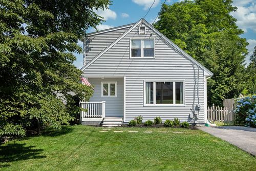 12 Ellen St, Bristol, RI, 02809-3551 | Card Image