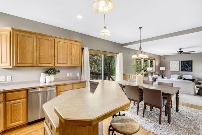 22-web-or-mls-20375 Islandview Circle Lakeville-15.jpg | Image 14