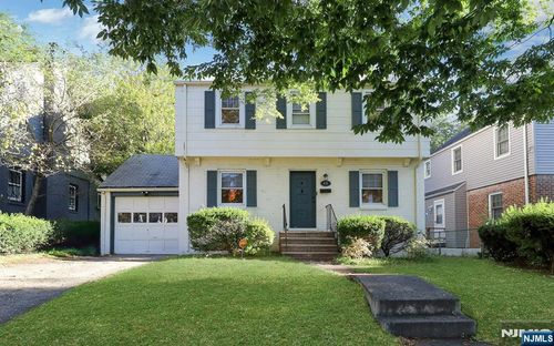 49 Degraw Ave, Teaneck, NJ, 07666-4023 | Card Image
