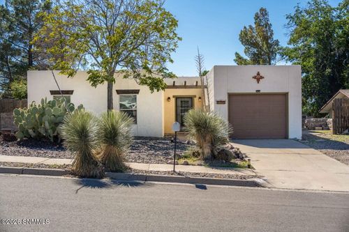 3303 Mercury Ln, Las Cruces, NM, 88012-7739 | Card Image