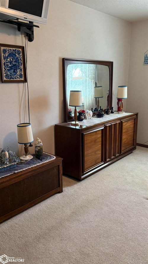 3017 Avenue L, Fort Madison, IA, 52627-3626 | Card Image