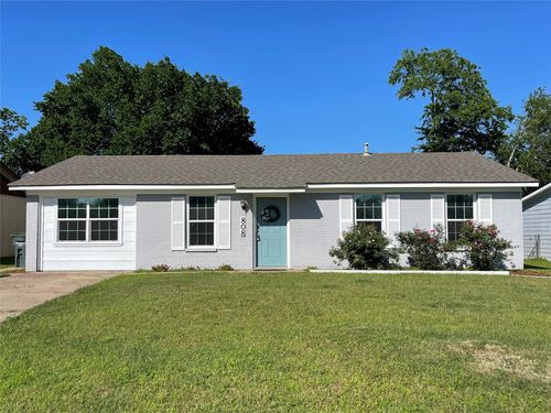 808 Dumas Dr, Bryan, TX, 77803-3412 | Card Image