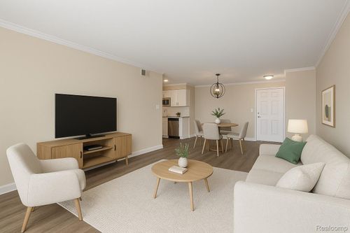 apt-425-444 Chester St, Birmingham, MI, 48009-1474 | Card Image