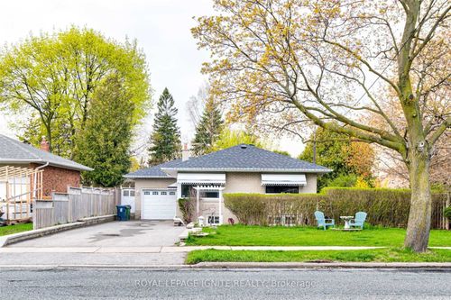 bsmnt-86 Sloane Ave, North York, ON, M4A2A7 | Card Image