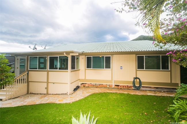 1373 Kaeleku St, House other with 4 bedrooms, 2 bathrooms and 4 parking in Honolulu HI | Image 25