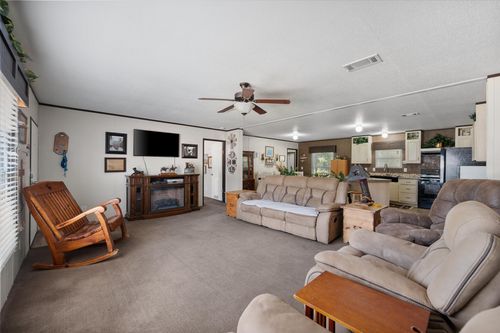 202 N 3rd St E, Dawson, TX, 76639 | Card Image