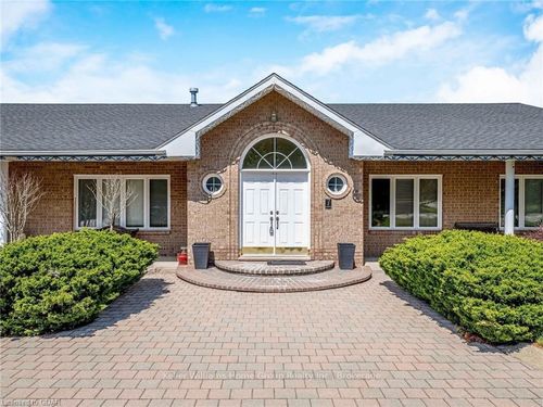 7 Currie Dr, Morriston, ON, N0B2C0 | Card Image