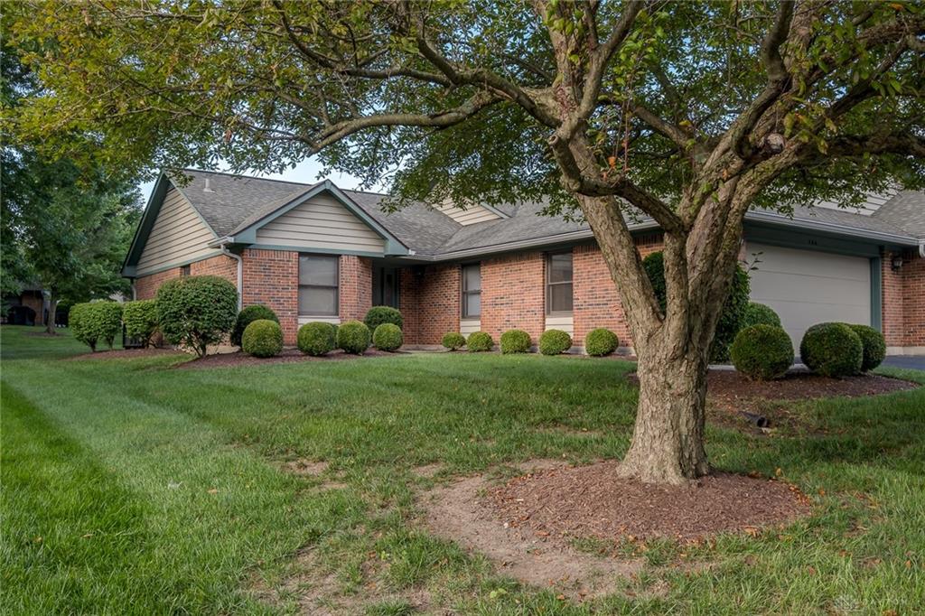 Winona Dr, Fairborn, OH 45324