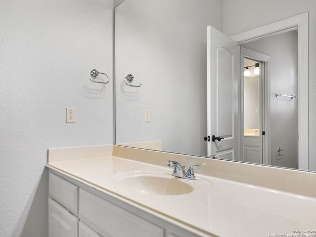 30031 Cibolo Trce, House other with 3 bedrooms, 3 bathrooms and null parking in Fair Oaks Ranch TX | Image 35
