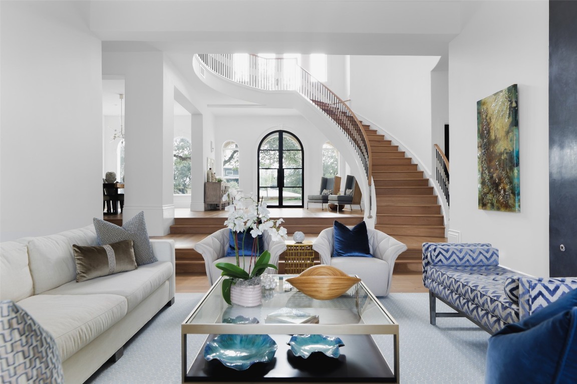 2005 Far Gallant Drive, For Sale in Austin Zoocasa