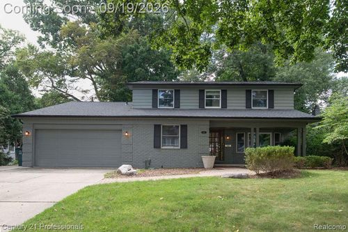 912 S Glenhurst Dr, Birmingham, MI, 48009-2933 | Card Image
