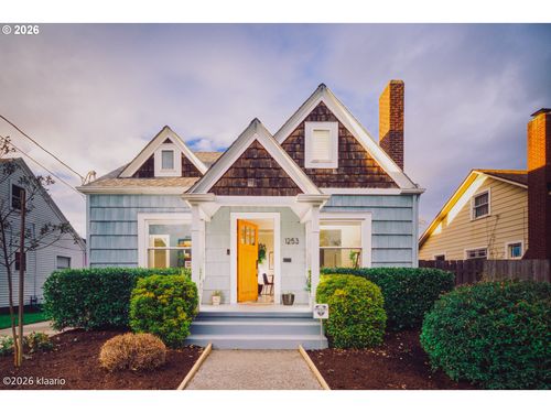 1253 N Baldwin St, Portland, OR, 97217-5501 | Card Image