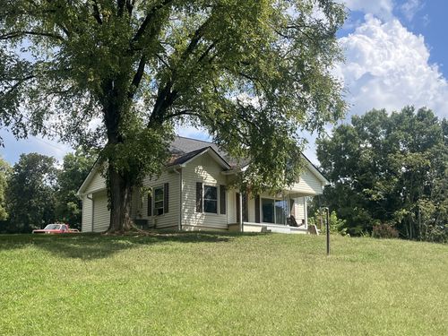 8 Oak Ln, Pleasant Shade, TN, 37145-3563 | Card Image