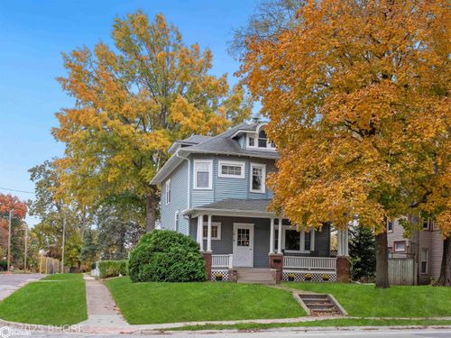 1014 N Market St, Oskaloosa, IA, 52577-2324 | Card Image