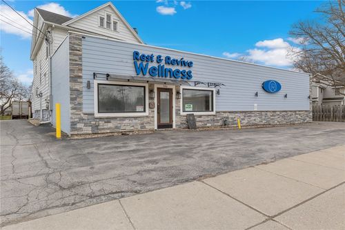 596 E Main St, Batavia, NY, 14020-2828 | Card Image