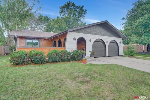 3111 Stephanos Dr, Lincoln, NE, 68516-1645 | Card Image