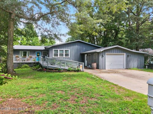 532 Medcalf Dr Sw, Sunset Beach, NC, 28468-4501 | Card Image