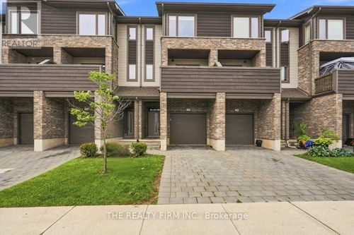 2140 Meadowgate Boulevard, London South (South U), ON, N6M0H5 | Card Image