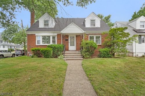 141 Crosby Ave, Paterson, NJ, 07502-1635 | Card Image