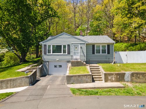 18 Shelton St, Seymour, CT, 06483-2837 | Card Image
