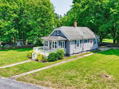 92 Union Ave, Westport, MA, 02790-1014 | Card Image