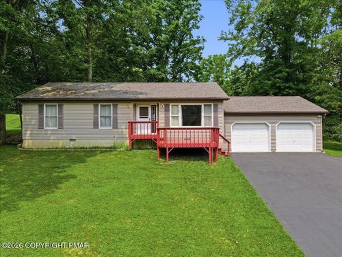 2223-2223 Walnut Trl, Bushkill, PA, 18324-8778 | Card Image