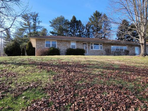 8105 Rolling Hills Dr, Athens, OH, 45701-3563 | Card Image