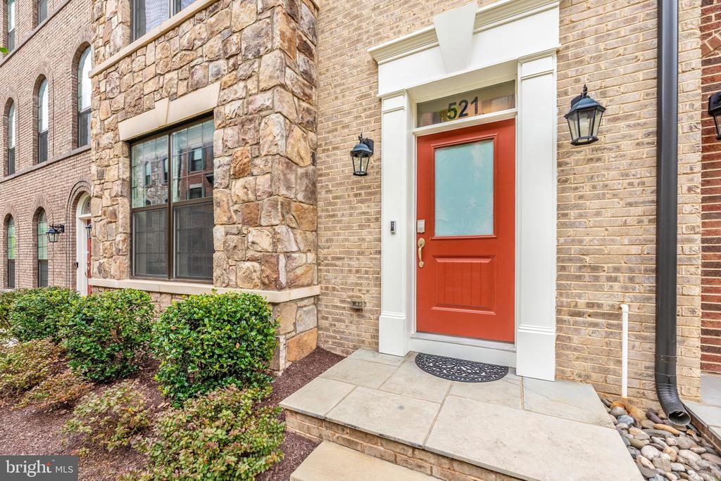 Residential Lease in OXON HILL