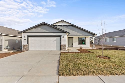 32-1144 Nw Varnish Ln, Redmond, OR, 97756-2183 | Card Image