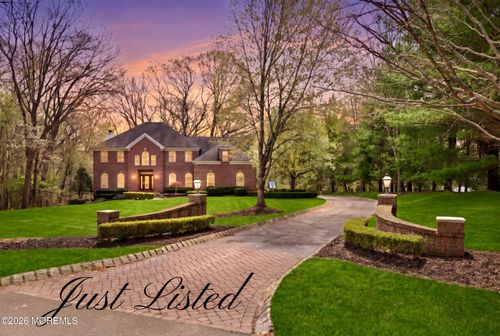 5 Maple Knoll Ln, Manalapan, NJ, 07726-8656 | Card Image