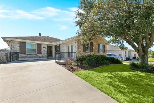 413 Pellerin Dr, Kenner, LA, 70065-2554 | Card Image