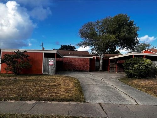 3717-3709 Thornberry Ct, Corpus Christi, TX, 78415-3633 | Card Image