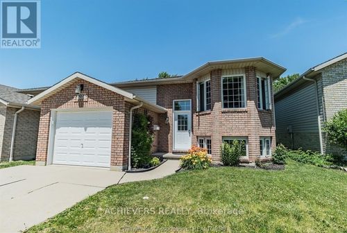 107 Greenfield Lane, Chatham, ON, N7L5N5 | Card Image