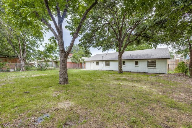 324 Deer Creek Rd, House other with 3 bedrooms, 2 bathrooms and null parking in Everman TX | Image 24