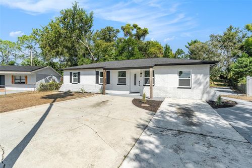 7106 Lynwood Dr, Tampa, FL, 33637-6430 | Card Image