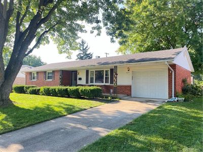 404 Reichard Drive, House other with 3 bedrooms, 2 bathrooms and null parking in Vandalia OH | Image 2