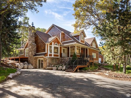 3767 Nordic Valley Dr, Eden, UT, 84310-9527 | Card Image