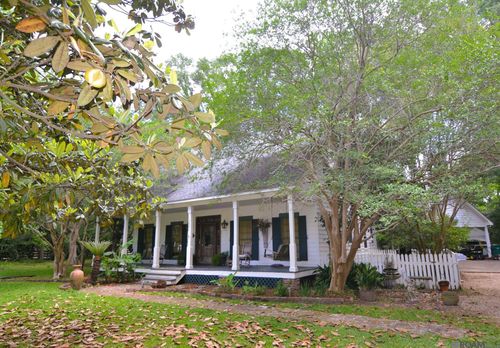 10393 Old Field Rd, Saint Francisville, LA, 70775-4321 | Card Image