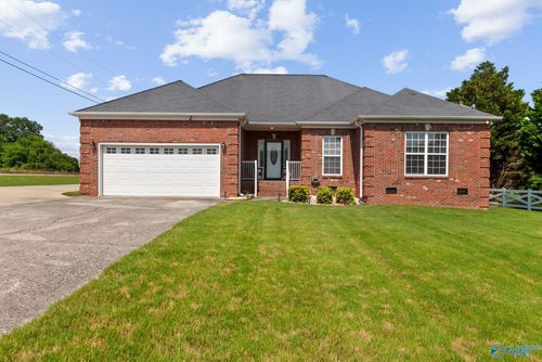 17017 Stone Valley Dr, Athens, AL, 35611-7582 | Card Image