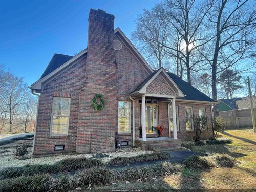 328 Bluff Dr Ne, Hartselle, AL, 35640-4339 | Card Image