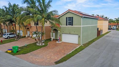 3325 Elizabeth Pl S, Palm Springs, FL, 33461-2036 | Card Image