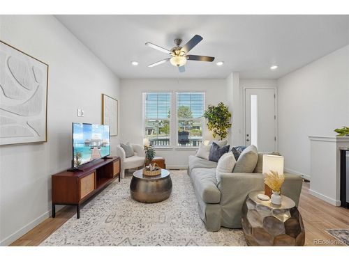2092 S Upham Way, Denver, CO, 80227-2863 | Card Image
