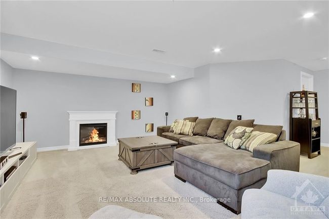 266 Wood Acres Grve, House attached with 3 bedrooms, 3 bathrooms and 2 parking in Blossom Park - Airport and Area ON | Image 25
