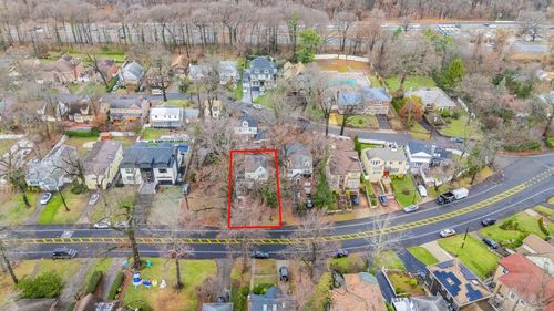 19341 Mclaughlin Ave, Hollis, NY, 11423-1147 | Card Image