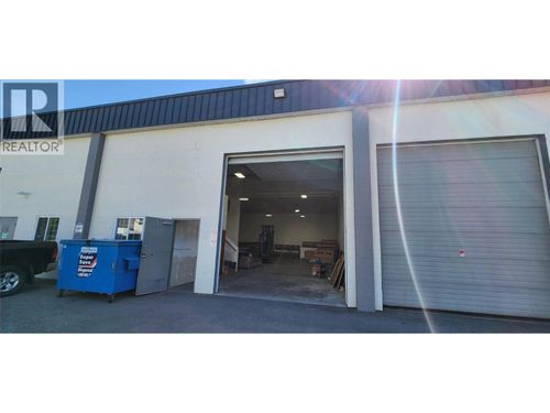 2-860 Leathead Rd, Kelowna, BC, V1X2J8 | Card Image