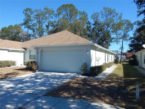 5632 Autumn Shire Dr, Zephyrhills, FL, 33541-1954 | Card Image