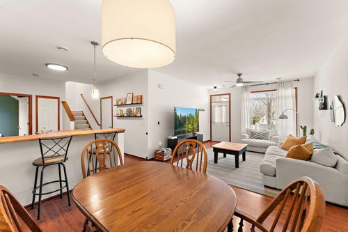 unit-4-15672 Emerald Dr N, Hugo, MN, 55038-4578 | Card Image