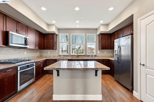 unit-6-1320 Windswept Cmn, Livermore, CA, 94550-2553 | Card Image